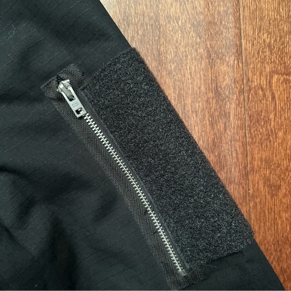 Five Four Men’s Black Bomber Jacket with Quilted Lining, Size Medium - Picture 5 of 13